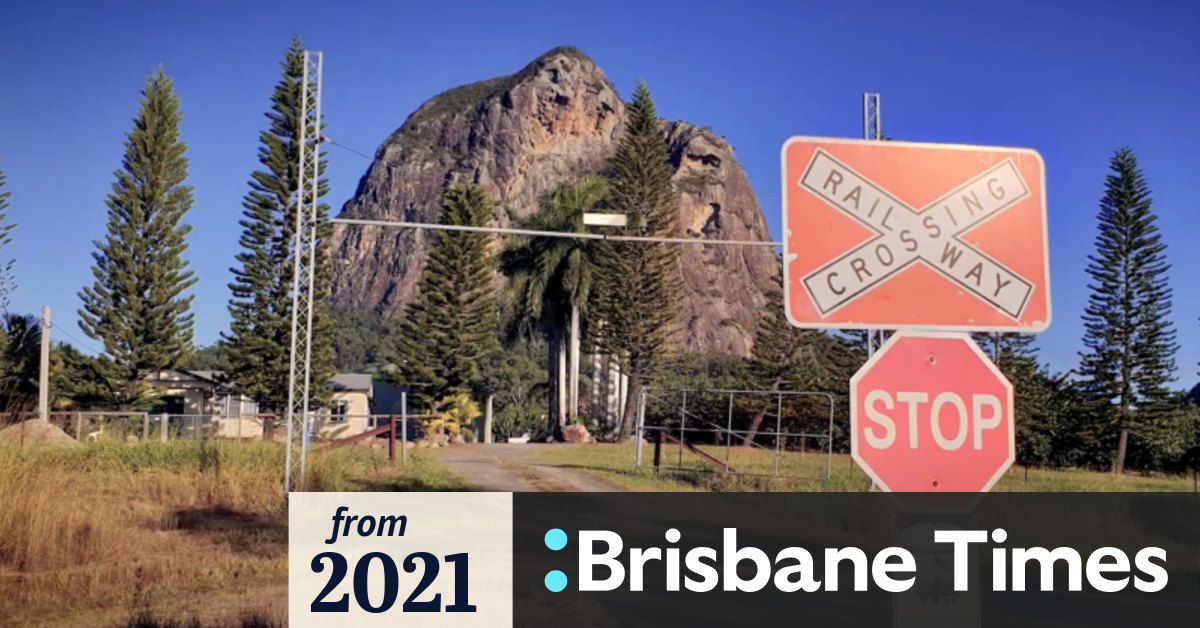 Brisbane to Maroochydore rail line prepares to leave the station